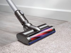 Notre avis sur l'aspirateur balai Dyson DC62
