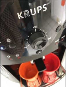 Test machine à café broyeur grains Krups Espresso Full Auto YY8125FD